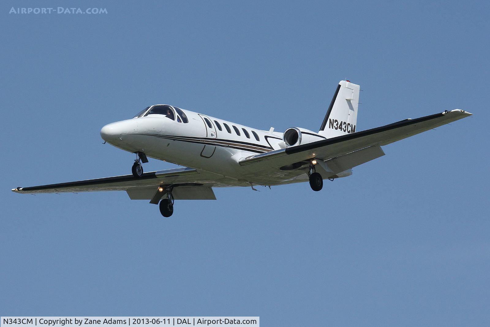 N343CM, 1981 Cessna 550 C/N 550-0195, Landing at Dallas Love Field