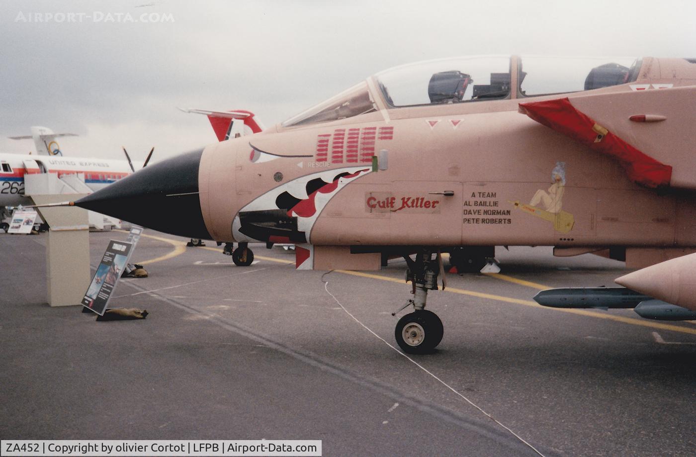 ZA452, 1983 Panavia Tornado GR.1 C/N 247/BS082/3118, Paris air show 1991