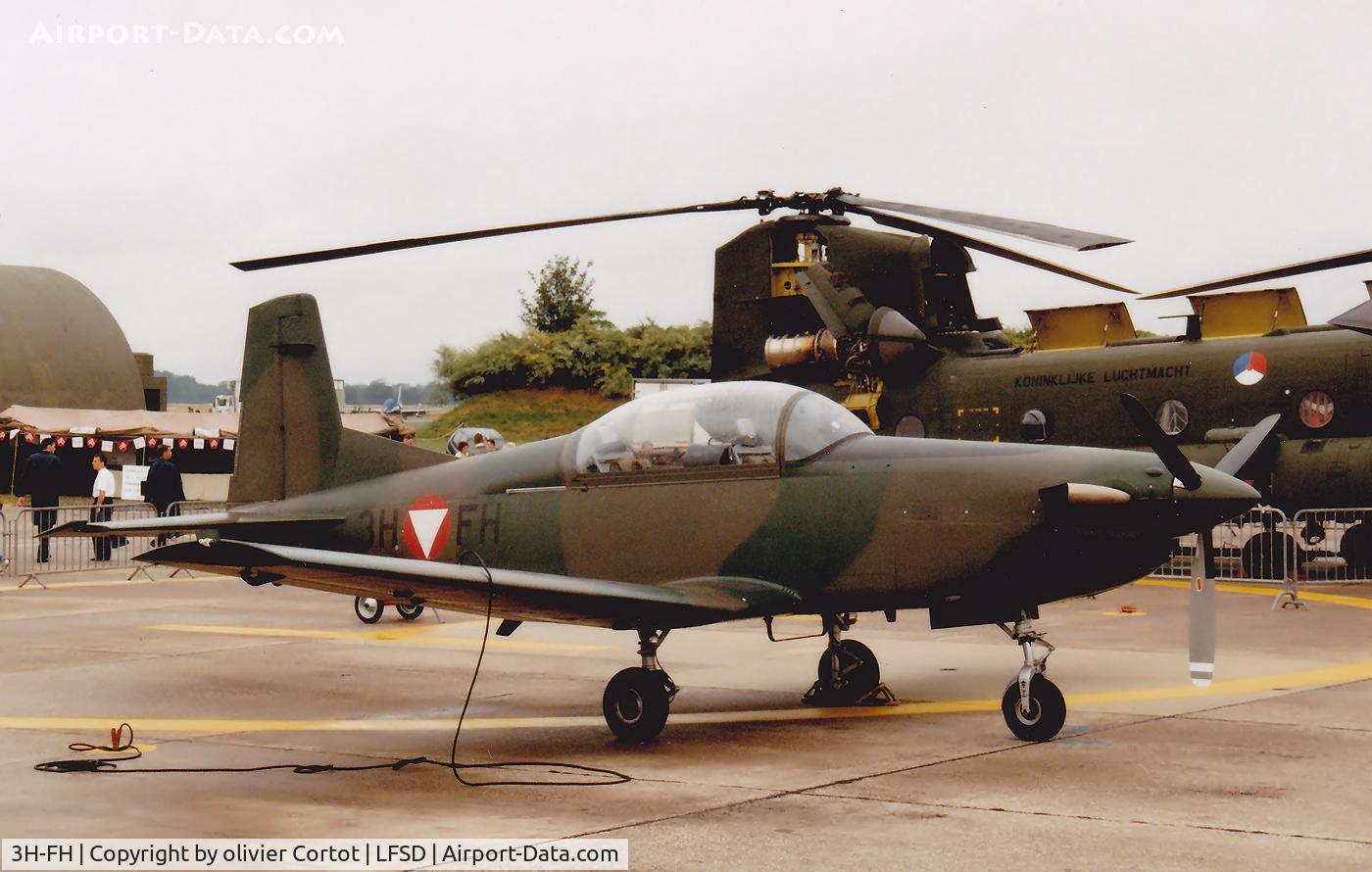 3H-FH, Pilatus PC-7 Turbo Trainer C/N 446, Dijon 97