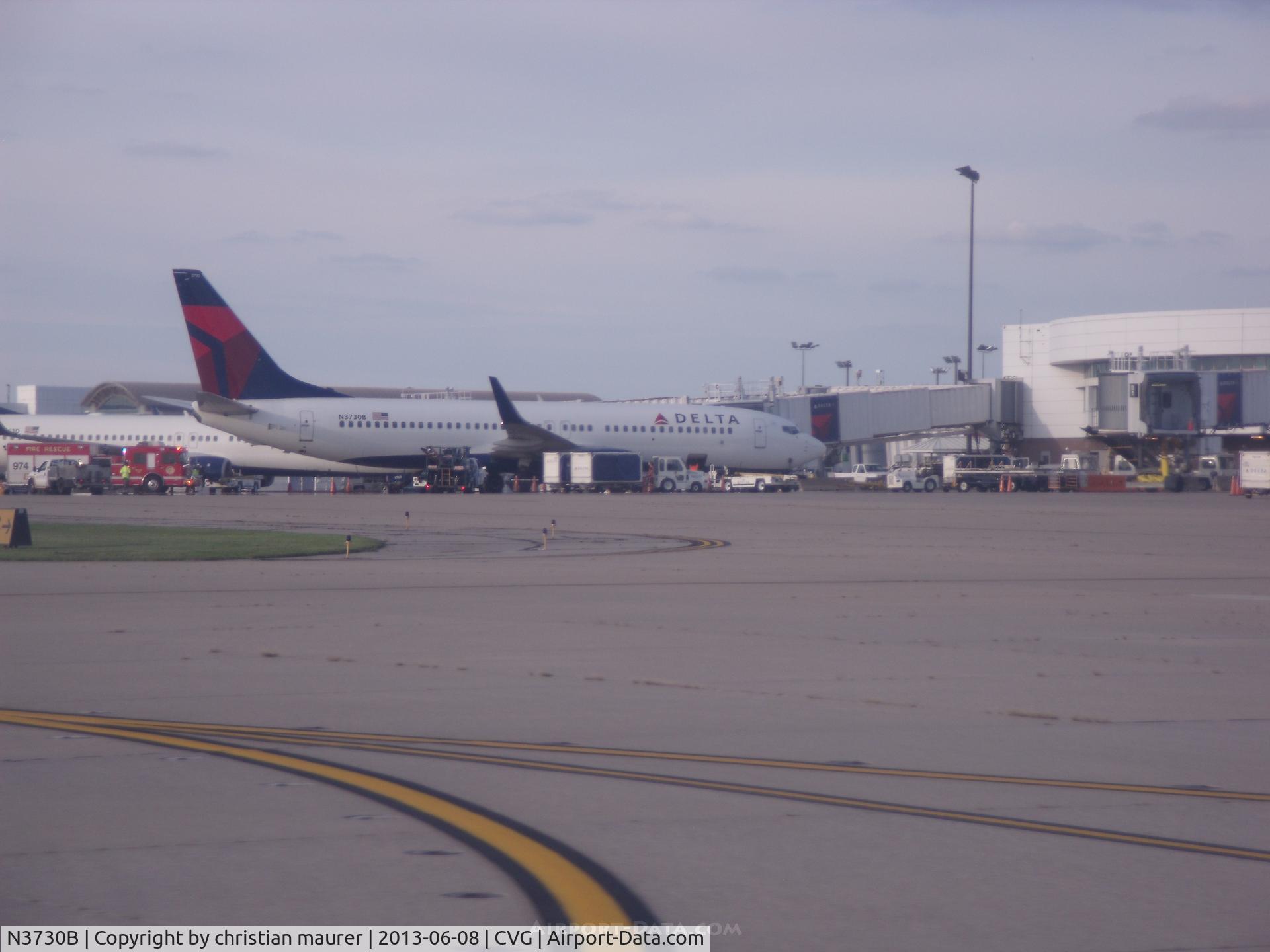 N3730B, 2000 Boeing 737-832 C/N 30538, DELTA 737-800