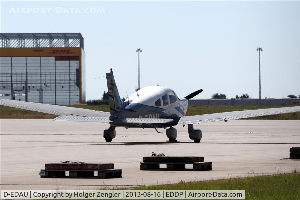 D-EDAU, Piper PA-28-181 Archer III C/N 28-7890363, Waiting for the flight home on GAT....