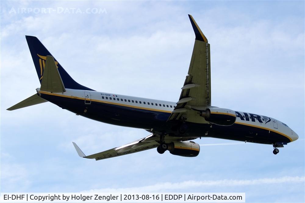 EI-DHF, 2005 Boeing 737-8AS C/N 33575, 70 feet above ground on final for rwy 26R.....