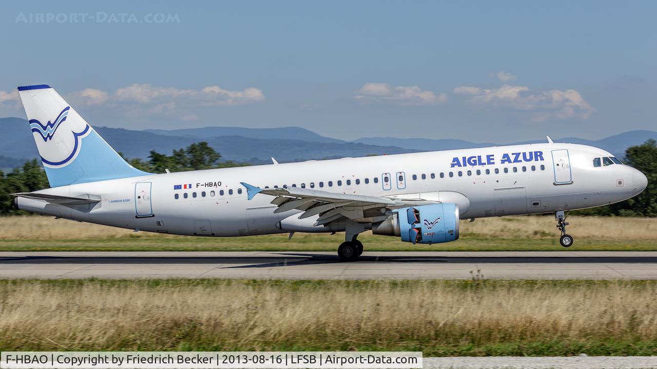 F-HBAO, 2011 Airbus A320-214 C/N 4589, decelerating after touchdown