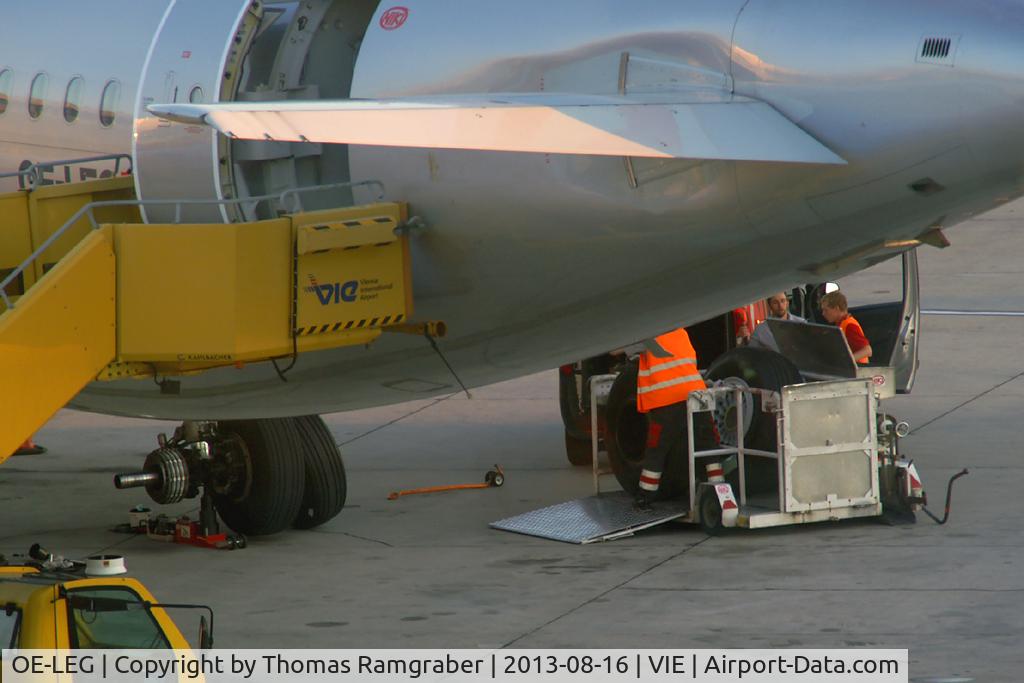 OE-LEG, 2010 Airbus A320-214 C/N 4581, FlyNiki Airbus A320