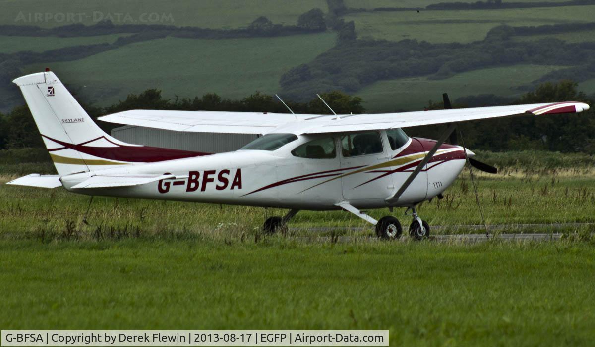 G-BFSA, 1978 Reims F182Q C/N 0074, EGFP resident.