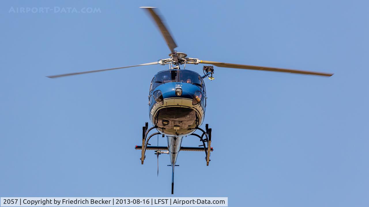 2057, Aérospatiale AS-350BA Ecureuil C/N 2057, training at Strasbourg