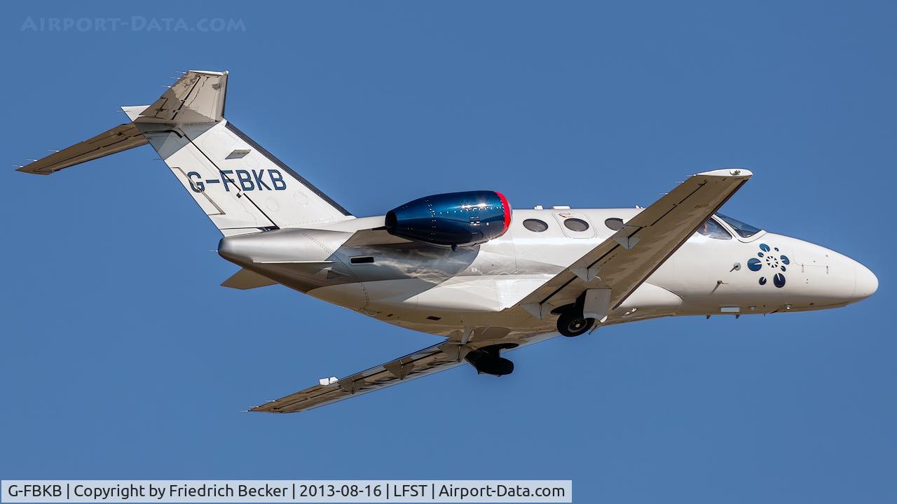 G-FBKB, 2008 Cessna 510 Citation Mustang Citation Mustang C/N 510-0126, departure from Strasbourg