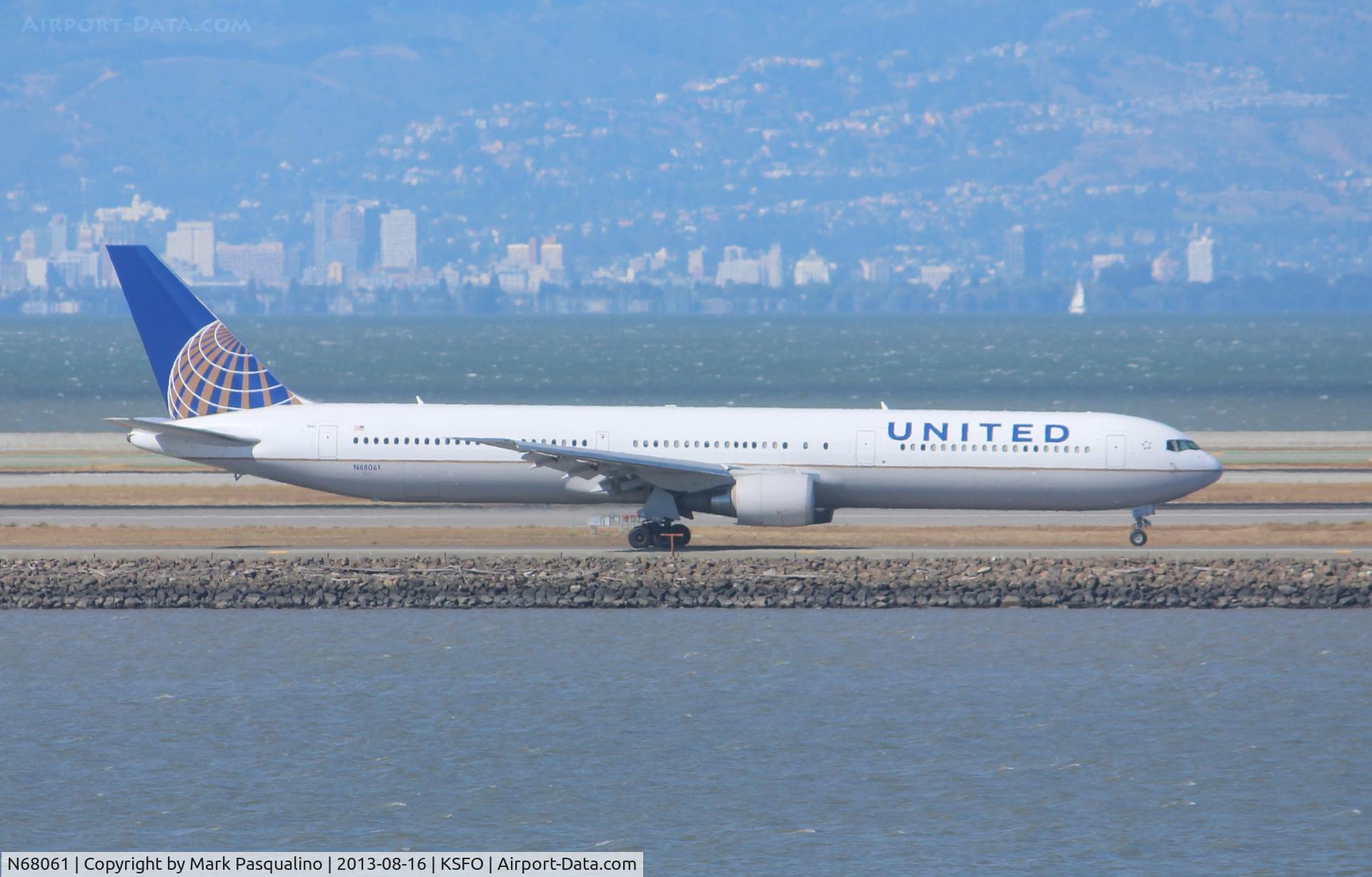 N68061, 2002 Boeing 767-424/ER C/N 29456, Boeing 767-400ER