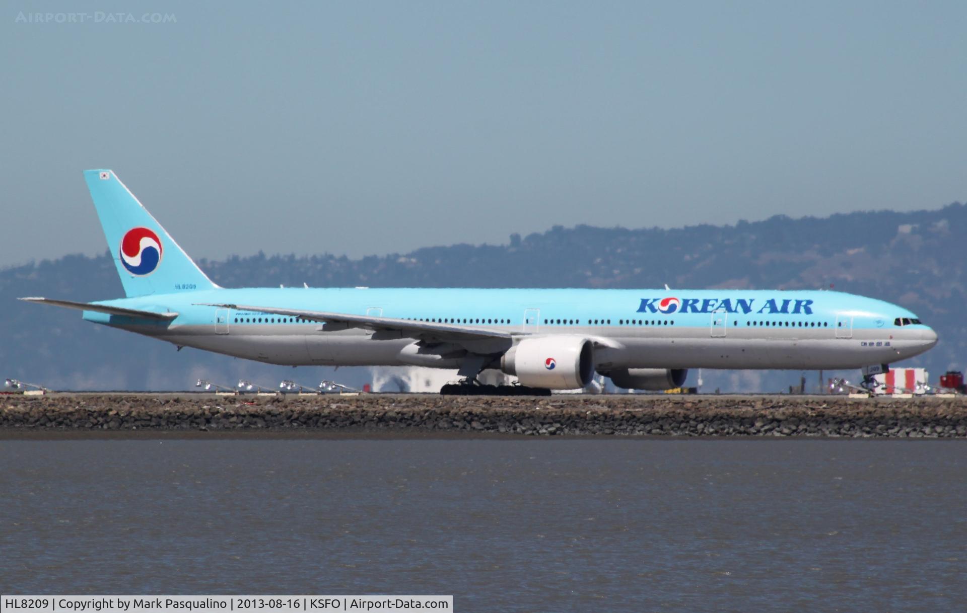 HL8209, 2010 Boeing 777-3B5/ER C/N 37646, Boeing 777-300ER