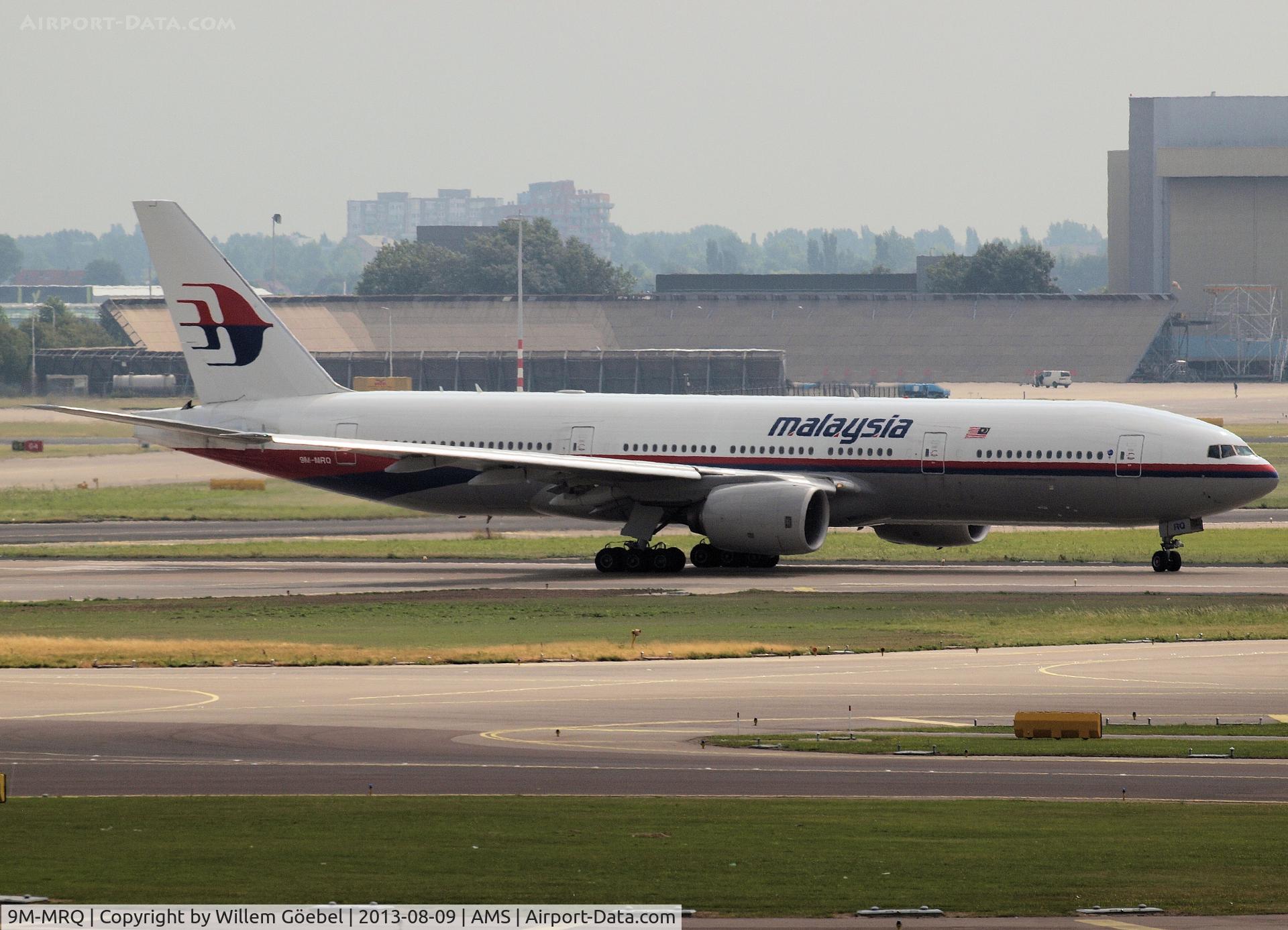 9M-MRQ, 2002 Boeing 777-2H6/ER C/N 28422, Taxi to runway 27 of Schiphol Airport