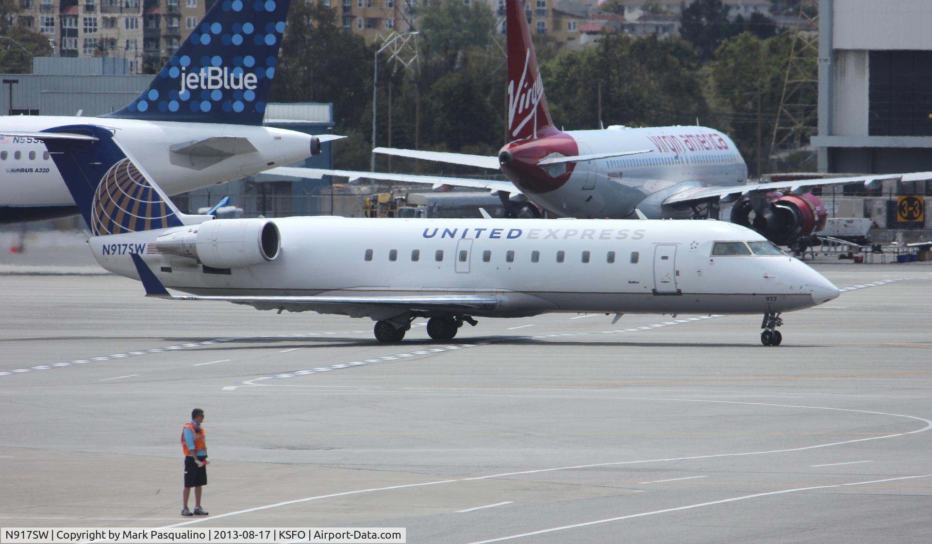 N917SW, 2002 Canadair CRJ-200LR (CL-600-2B19) C/N 7641, CL-600-2B19