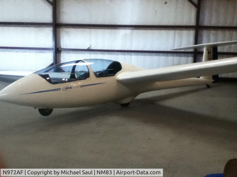 N972AF, 1986 Schleicher ASK-21 C/N 21320, N972AF rests in the Hangar before glider ops.