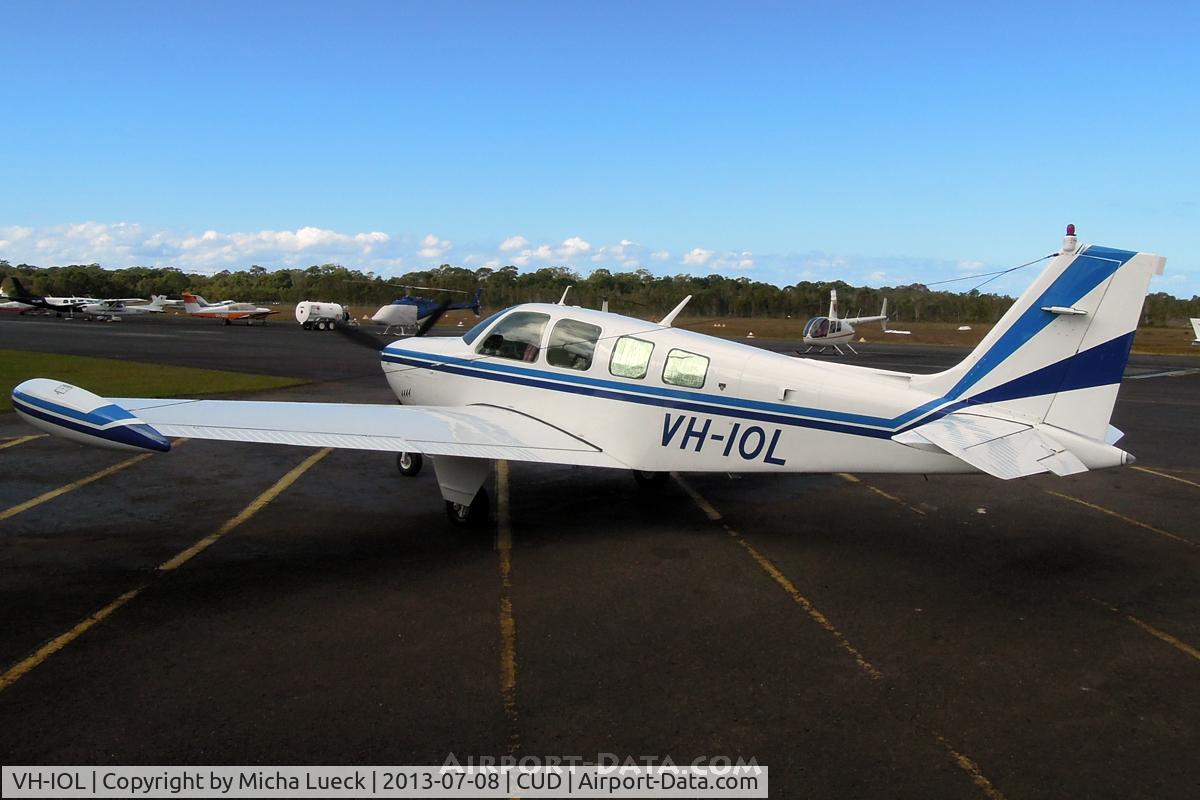 VH-IOL, 1981 Beech A36 Bonanza 36 C/N E-1870, At Caloundra
