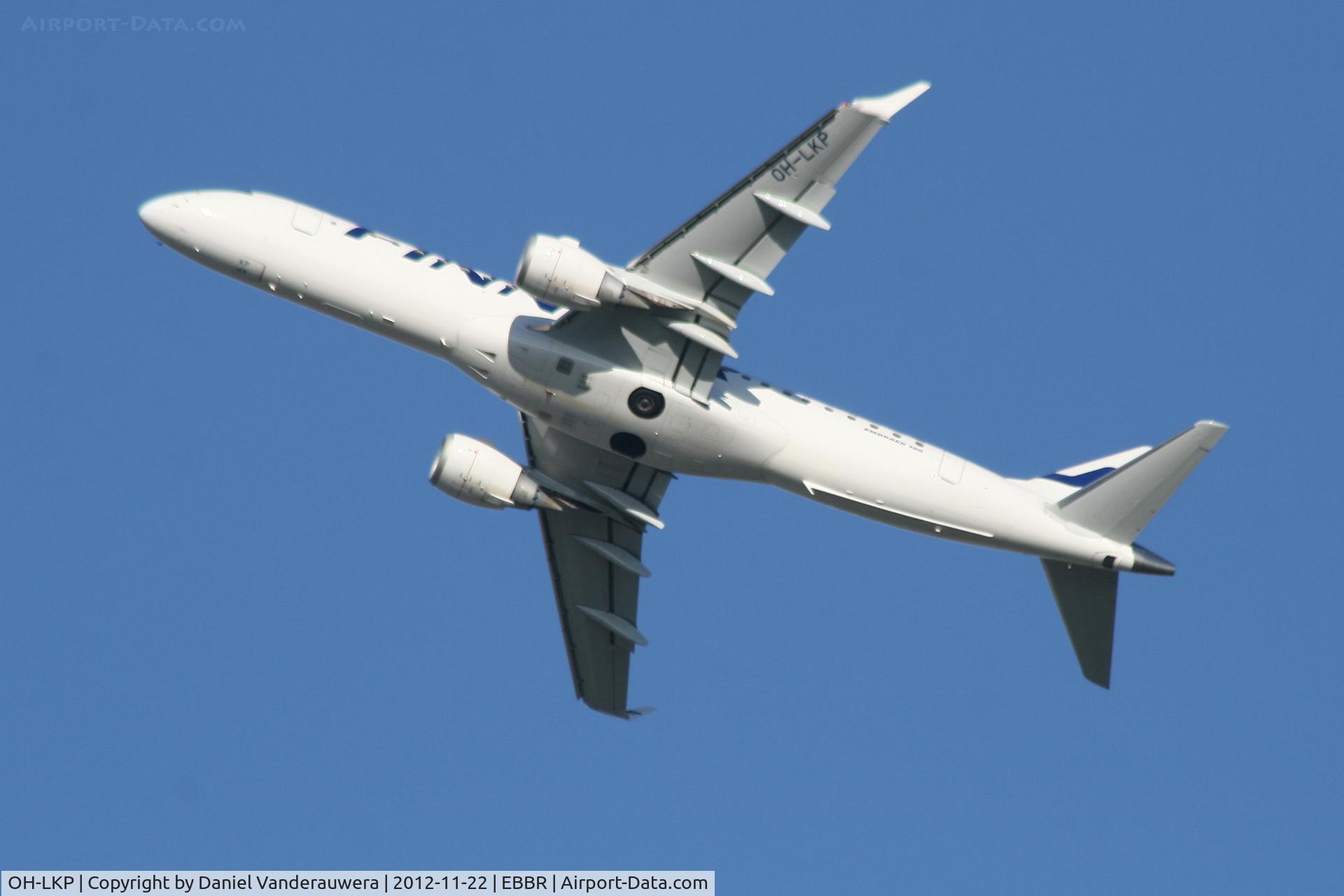OH-LKP, 2011 Embraer 190LR (ERJ-190-100LR) C/N 19000416, Flight AY812 is climbing from RWY 25R