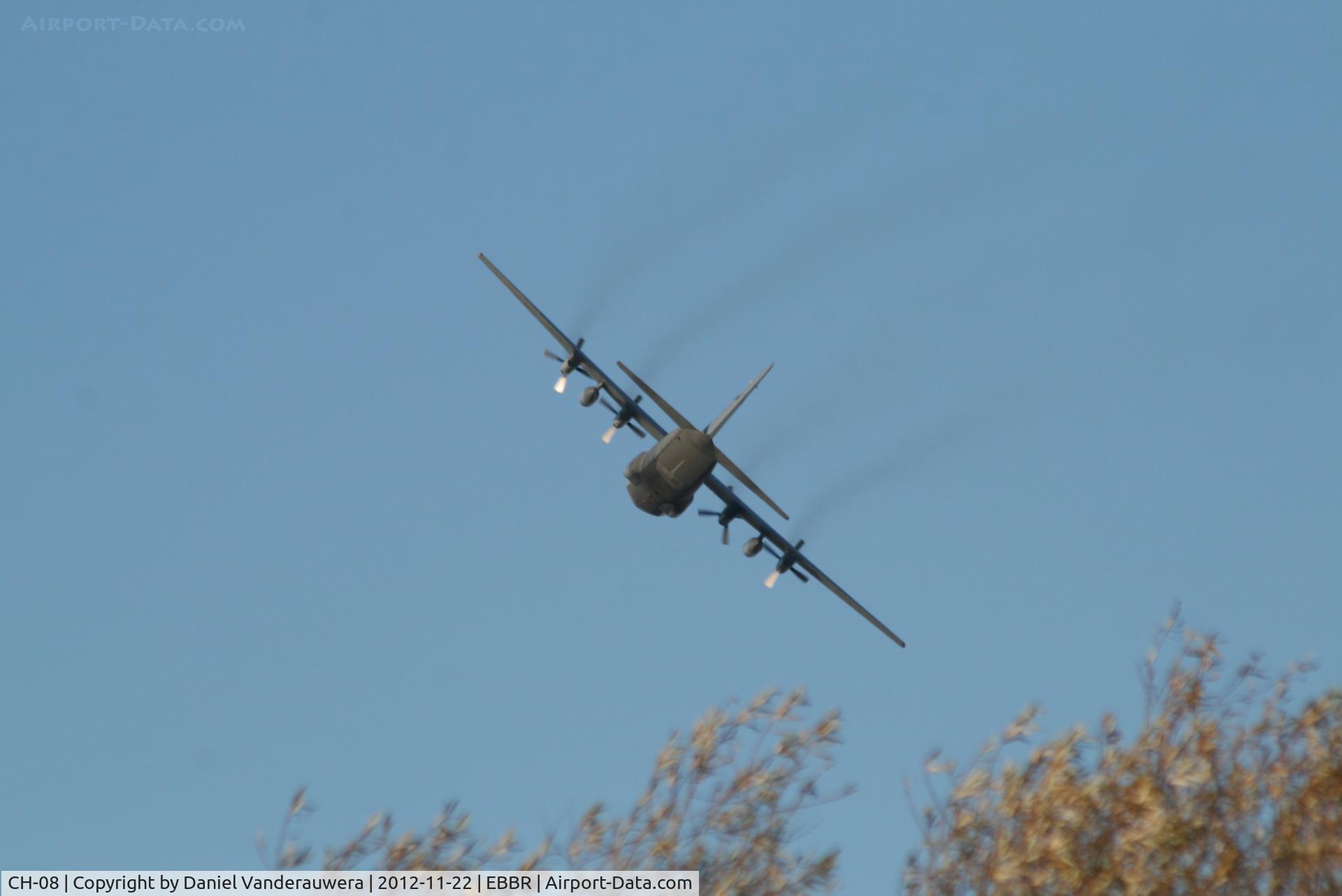 CH-08, 1972 Lockheed C-130H Hercules C/N 382-4478, Climbing from RWY 25R