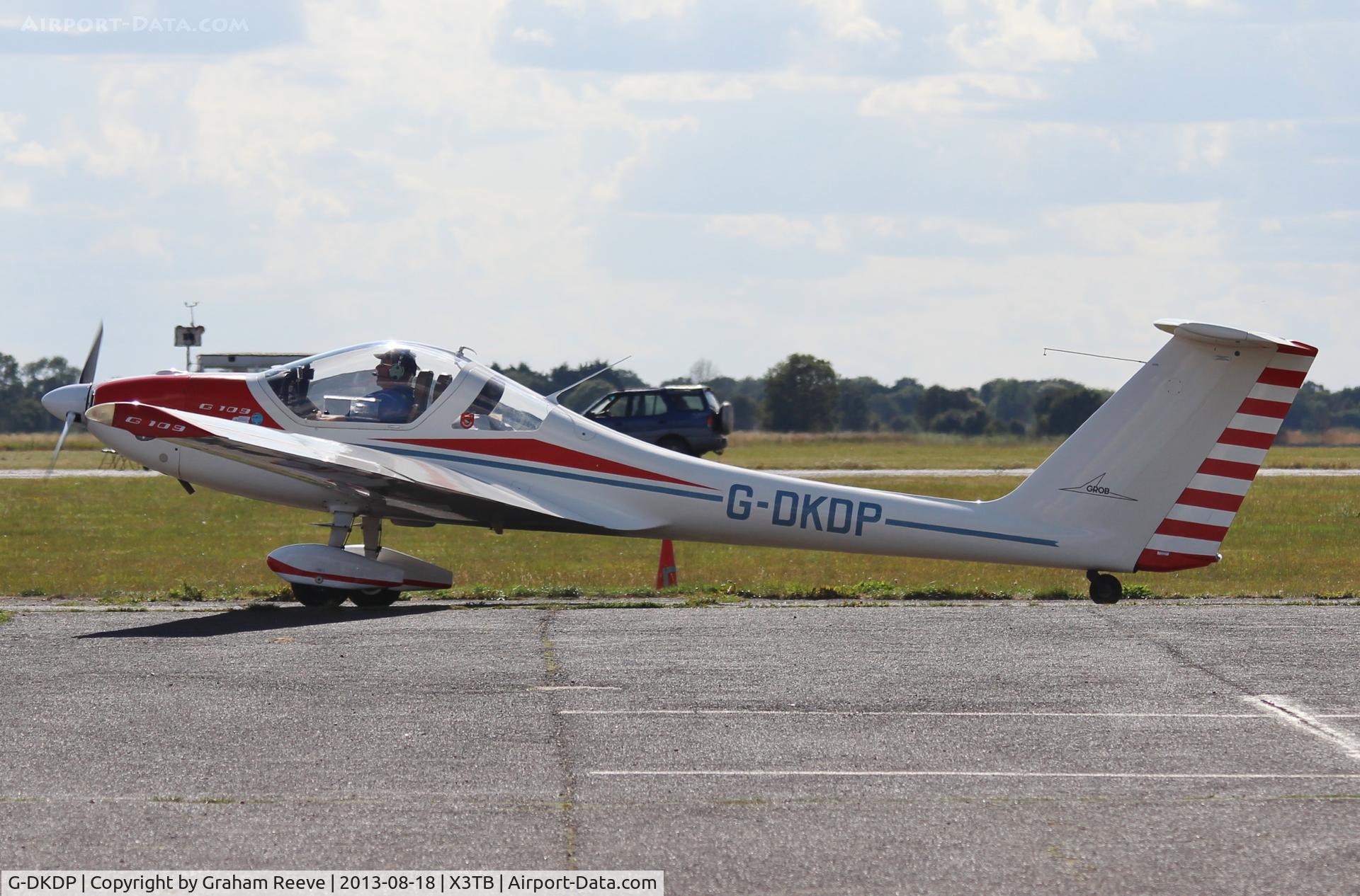 G-DKDP, 1982 Grob G-109 C/N 6100, About to depart.