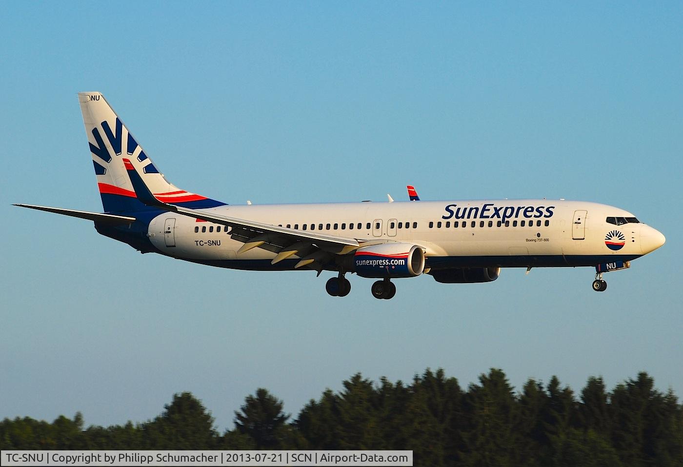 TC-SNU, 2010 Boeing 737-8HC C/N 40756, Cleared to land RWY 27