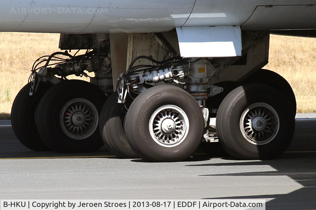 B-HKU, 1993 Boeing 747-412 C/N 27069, the big shoes of an 747