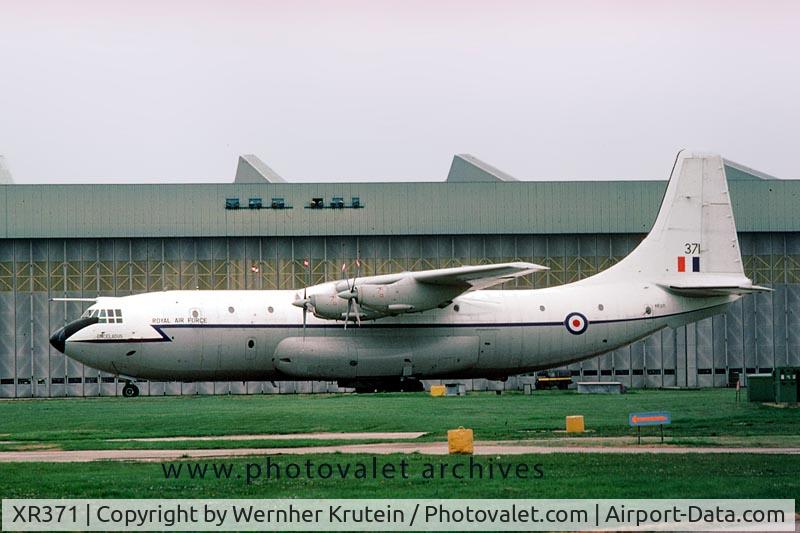 XR371, 1965 Short SC-5 Belfast C1 C/N SH.1825, May 1976