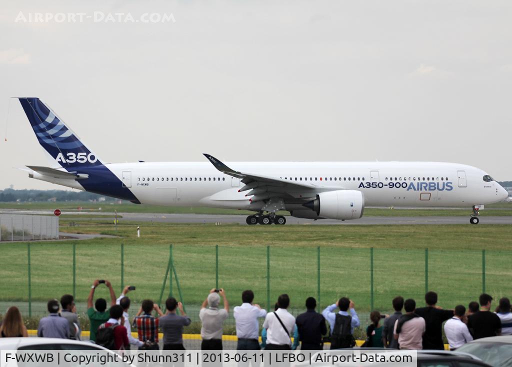 F-WXWB, 2013 Airbus A350-941 C/N 001, C/n 0001 - First A350 prototype taxiing for his Performed Rejected Take Off