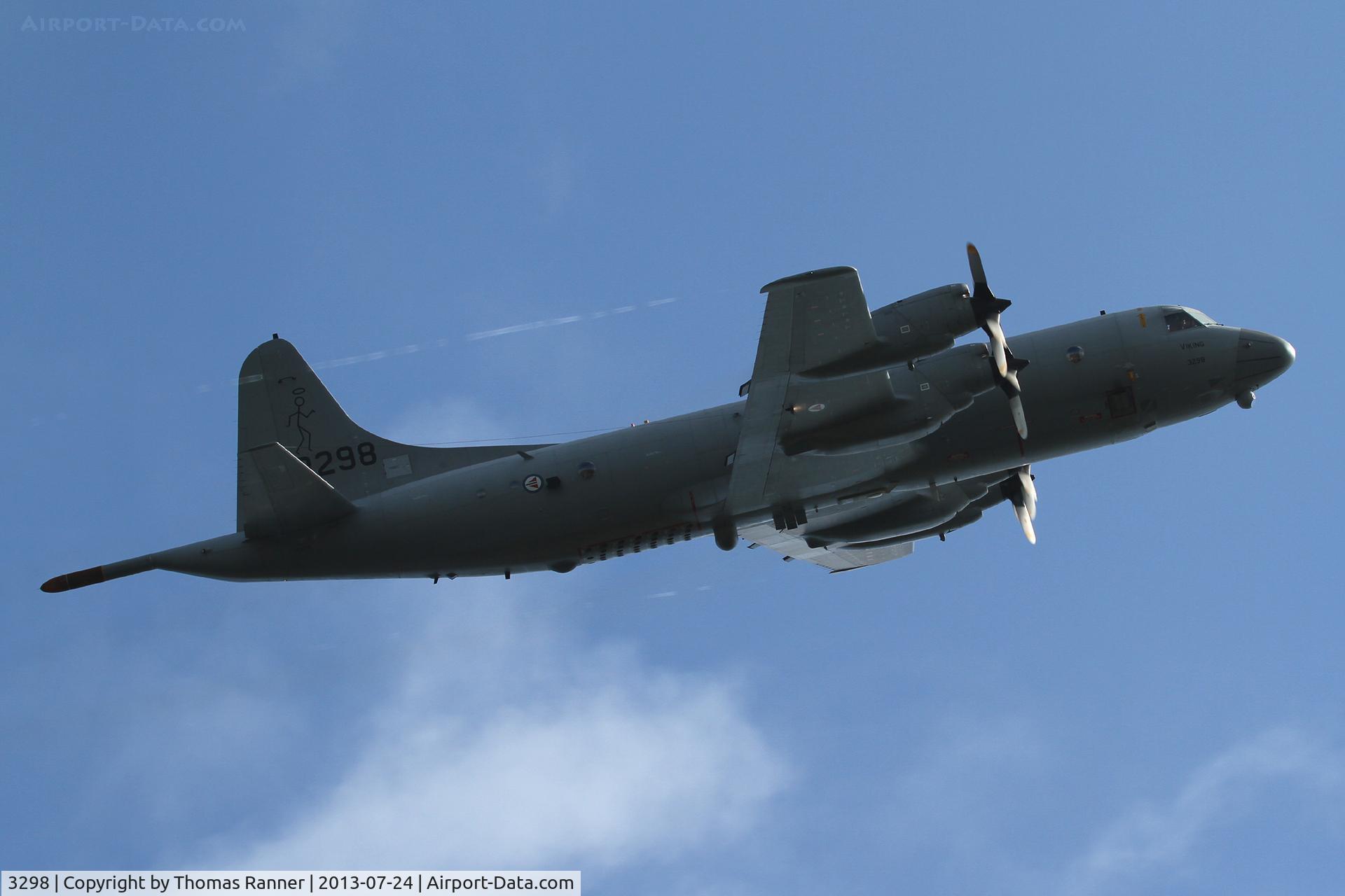 3298, 1989 Lockheed P-3C Orion C/N 285H-5819, RNoAF P-3C Orion performing a low-pass over the City of Vardø.
