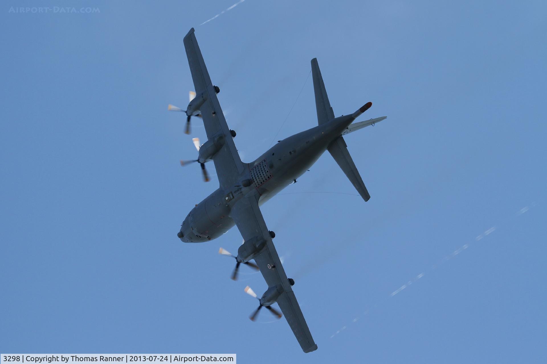 3298, 1989 Lockheed P-3C Orion C/N 285H-5819, RNoAF P-3C Orion performing a low-pass over the City of Vardø.