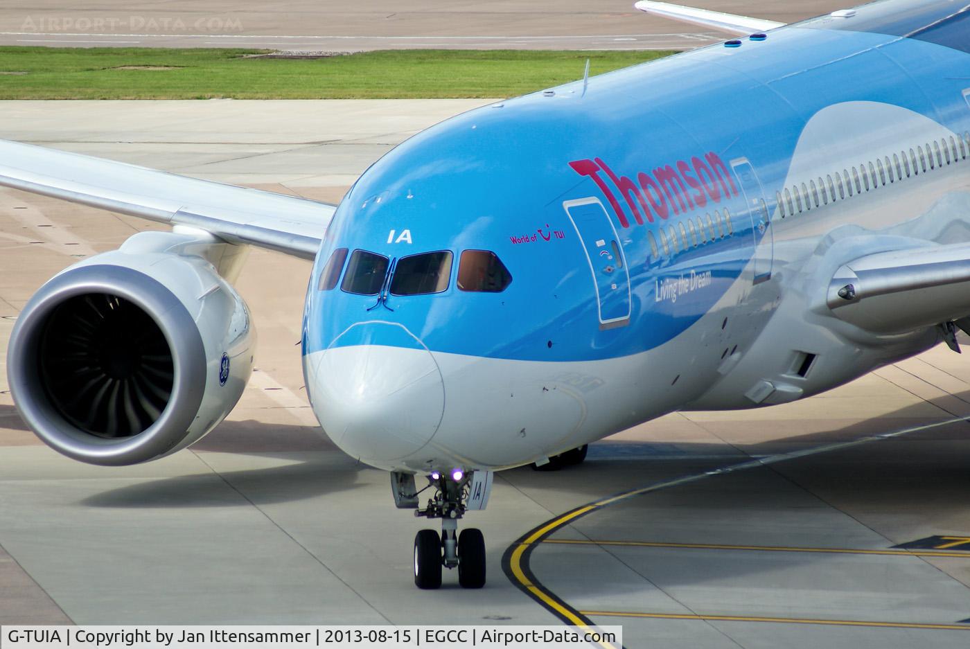 G-TUIA, 2013 Boeing 787-8 Dreamliner C/N 34422, g-tuia