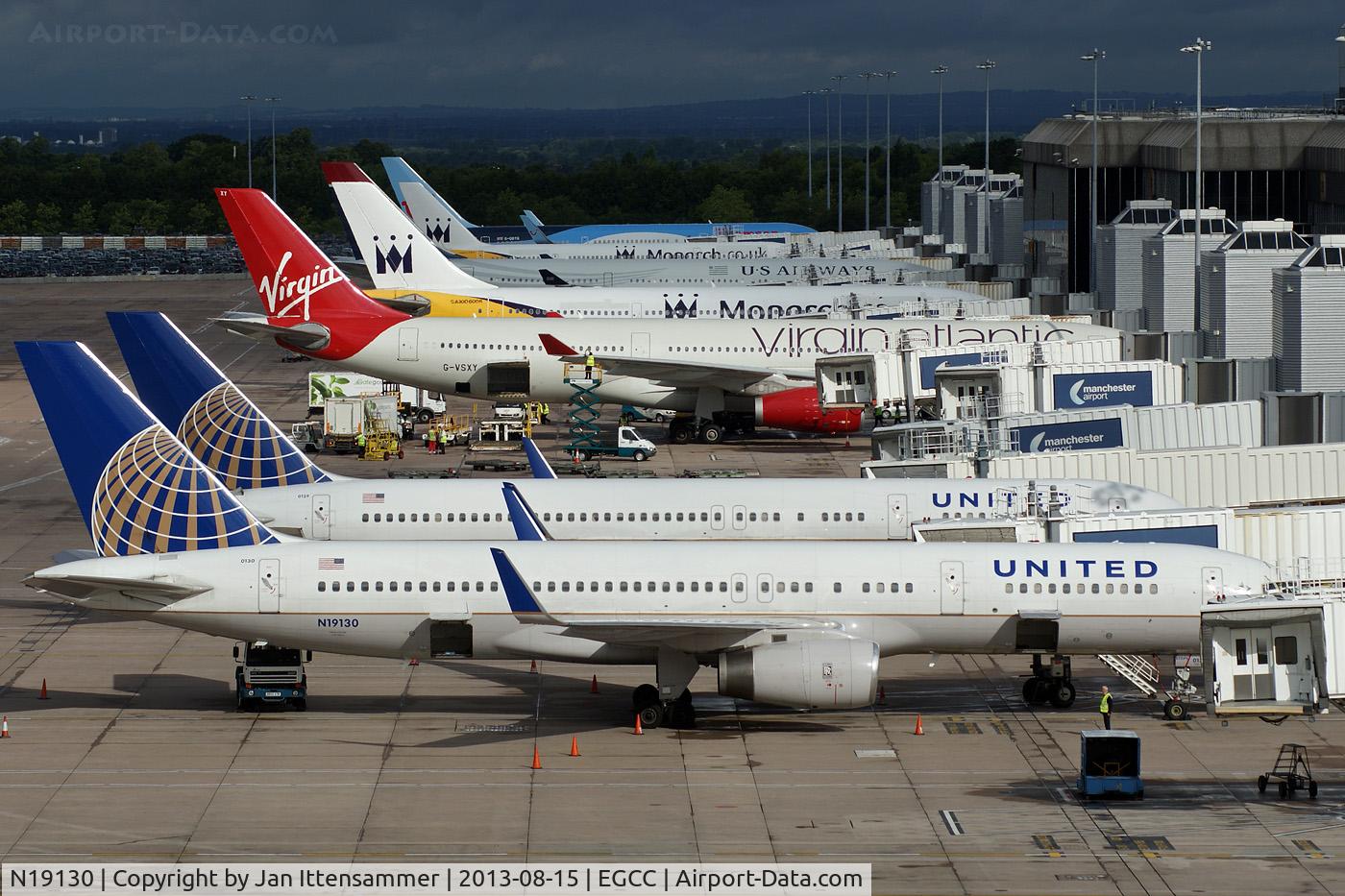 N19130, 1998 Boeing 757-224/ER C/N 28970, n19130