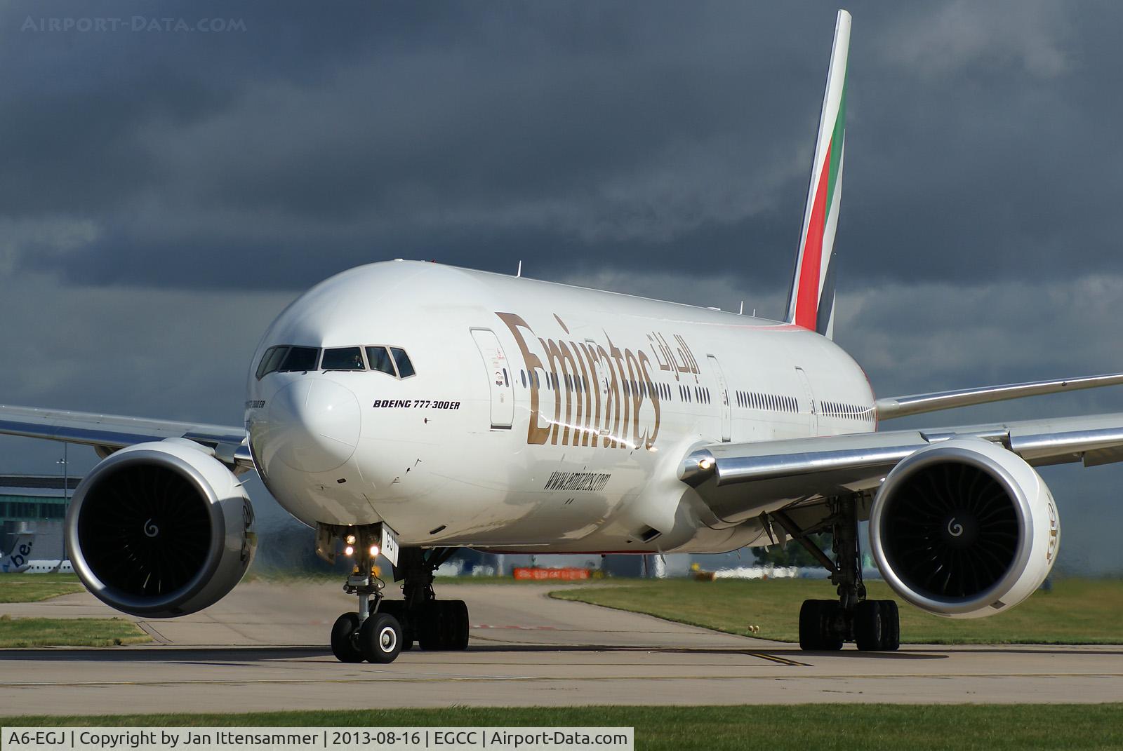 A6-EGJ, 2011 Boeing 777-31H/ER C/N 38989, a6-egj