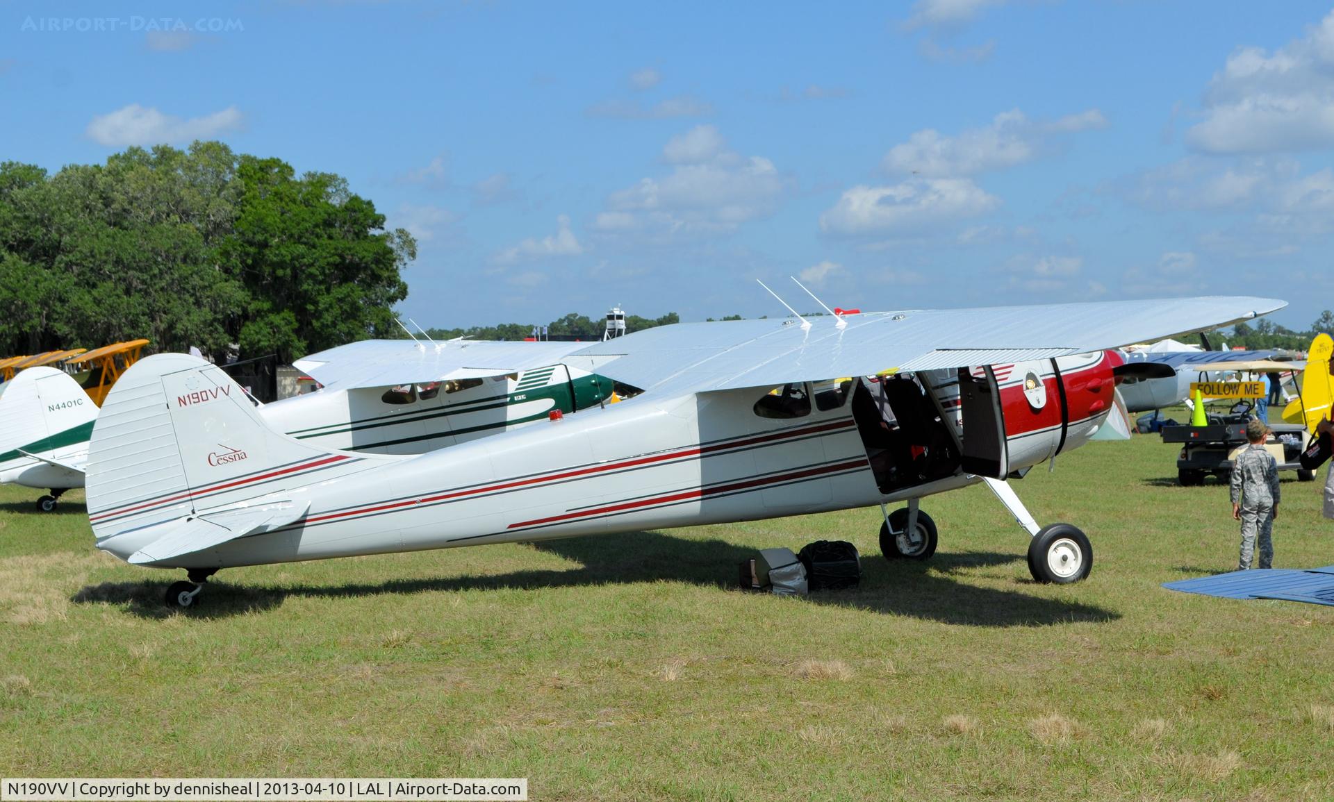 N190VV, 1951 Cessna 190 C/N 7649, 1951 CESSNA 190 AT SUN N FUN