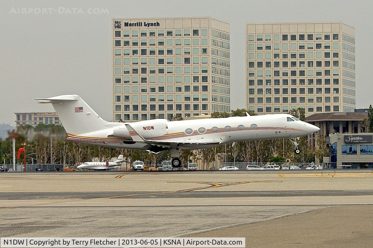 N1DW, 2009 Gulfstream Aerospace GIV-X (G450) C/N 4176, At John Wayne Airport , Santa Ana , California