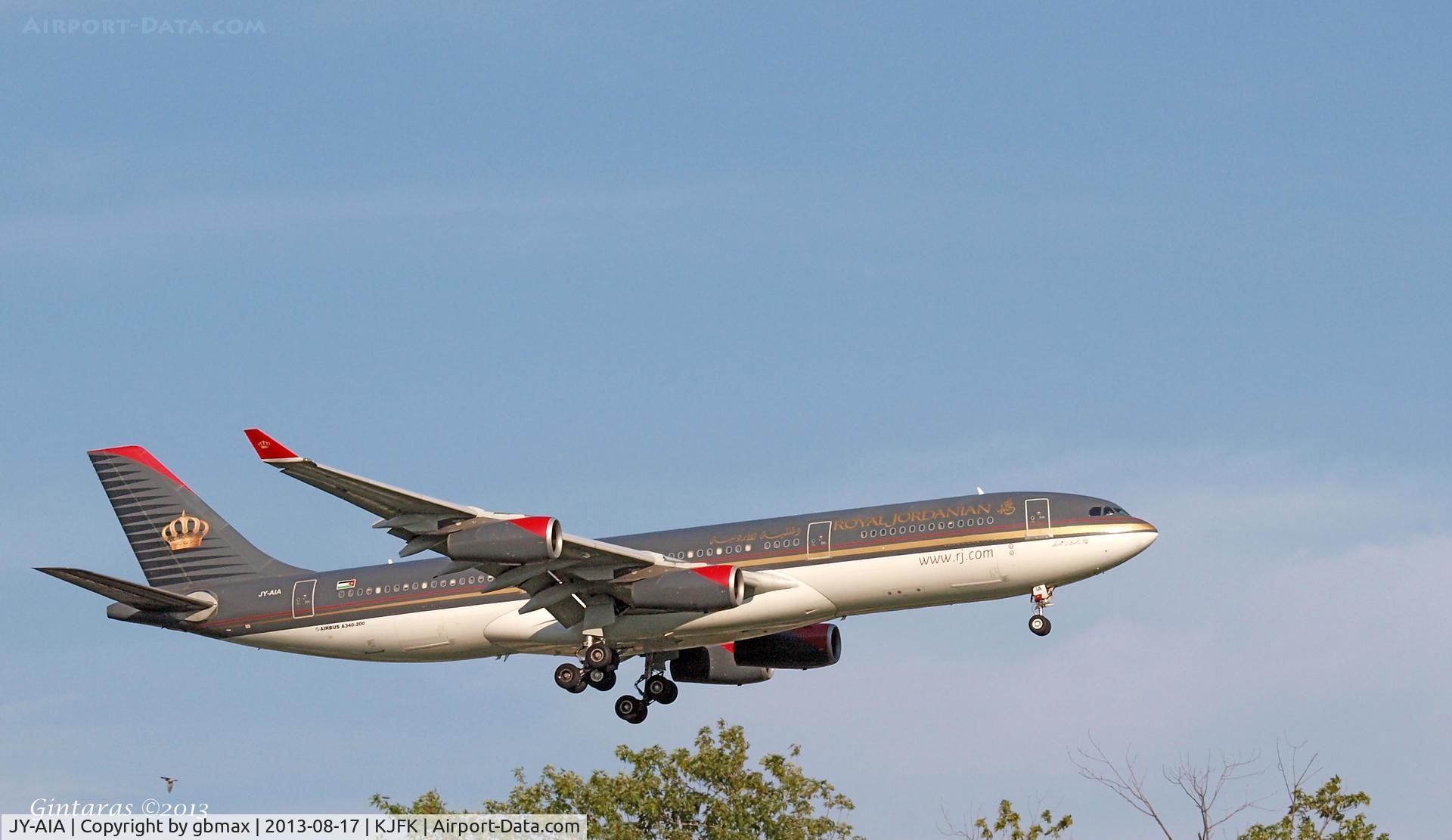 JY-AIA, 1993 Airbus A340-211 C/N 038, Seconds before landing on L22, JFK