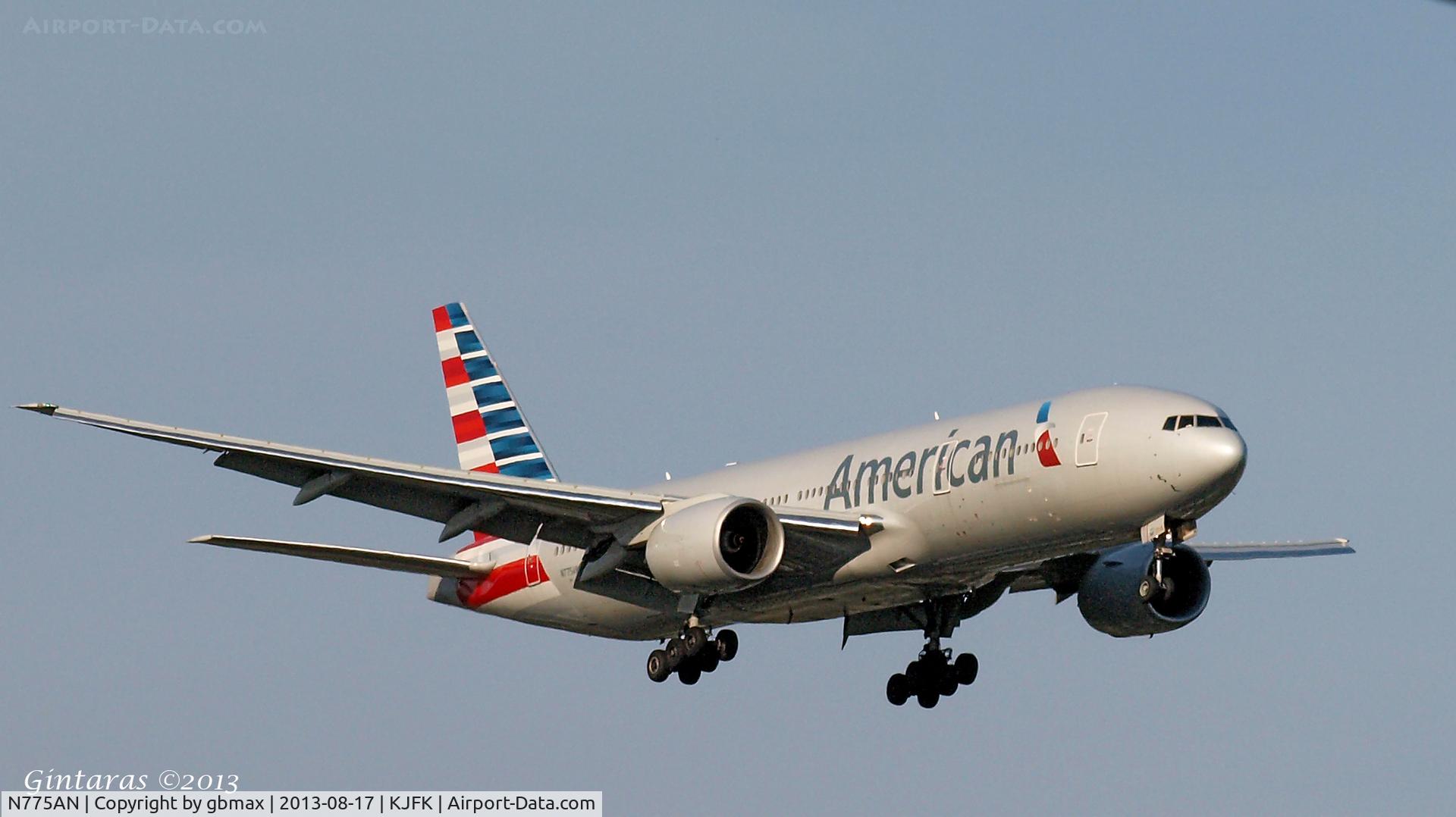 N775AN, 1999 Boeing 777-223 C/N 29584, Seconds before landing on L22, JFK