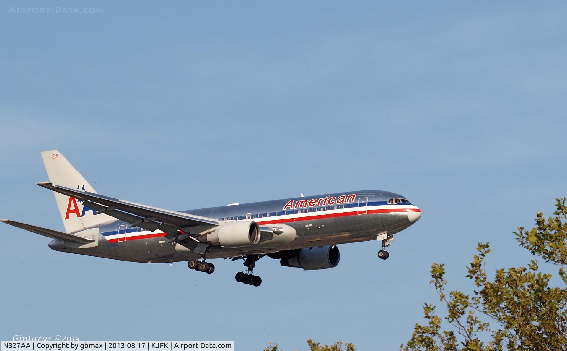 N327AA, 1986 Boeing 767-223 C/N 22327, Seconds before landing on L22, JFK