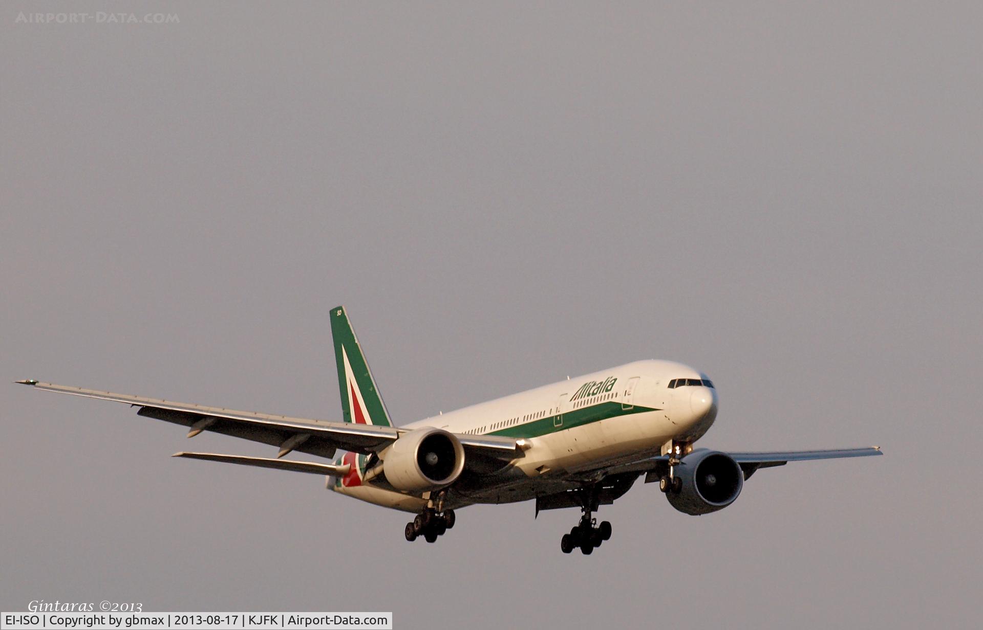 EI-ISO, 2002 Boeing 777-243/ER C/N 32857, Seconds before landing on L22, JFK