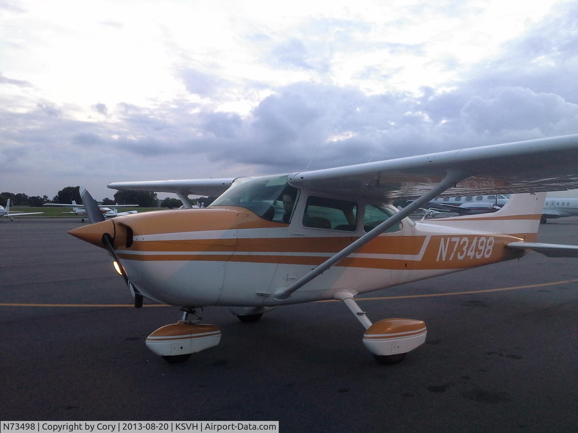 N73498, 1976 Cessna 172M C/N 17267508, N73498 taken at KSVH.
