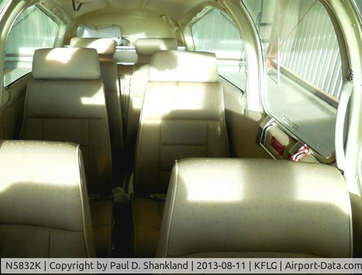 N5832K, 1965 Beechcraft Bonanza S-35 C/N D-7843, interior