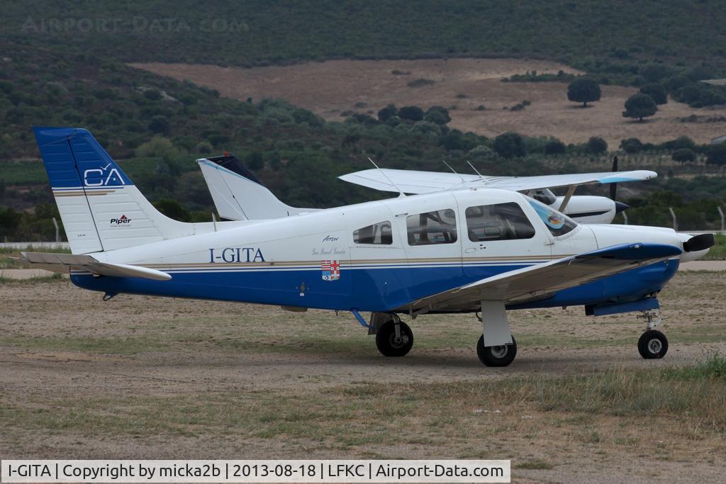I-GITA, 1996 Piper PA-28R-201 Cherokee Arrow III C/N 28-44011, Parked