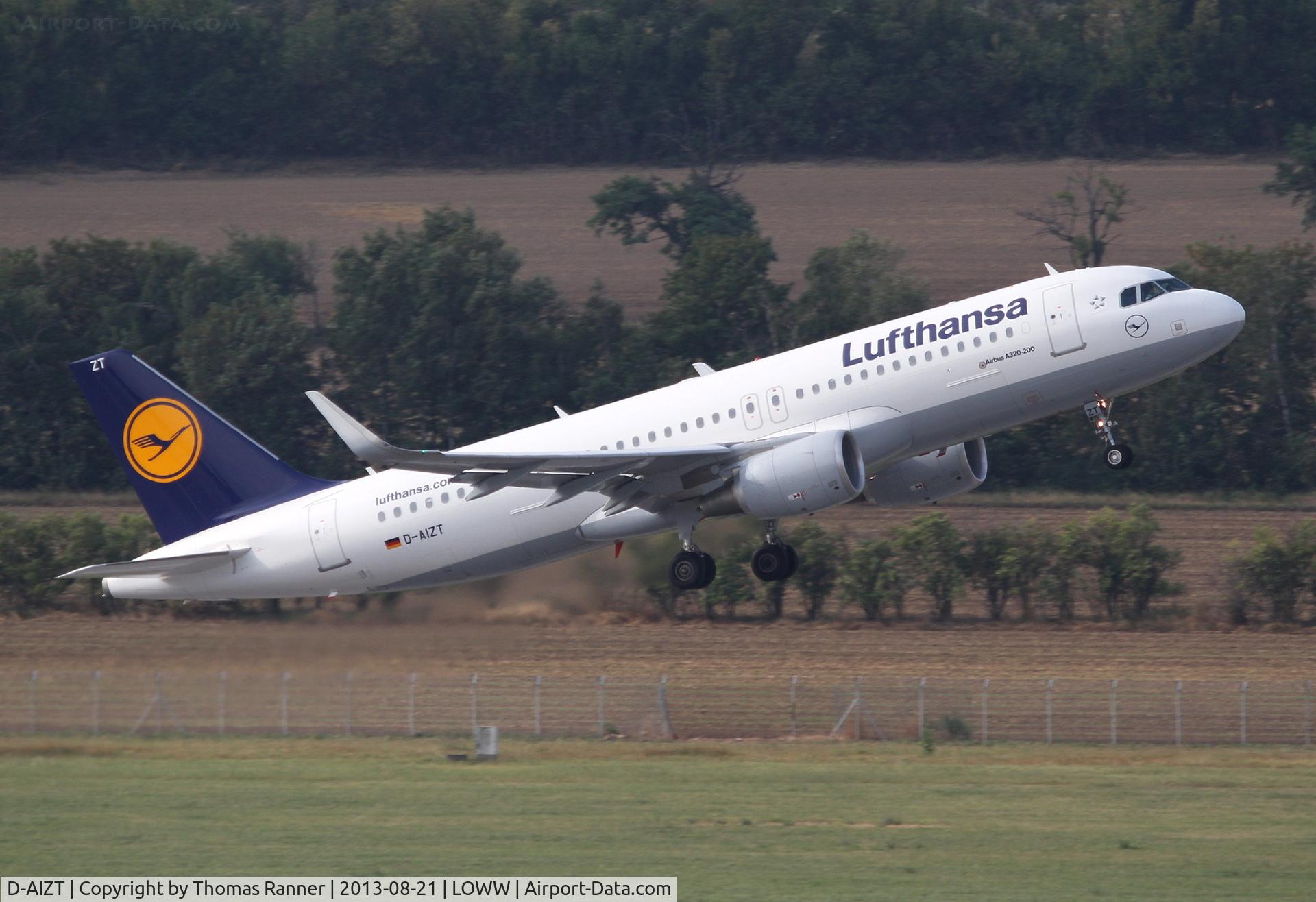 D-AIZT, 2013 Airbus A320-214 C/N 5601, Lufthansa A320