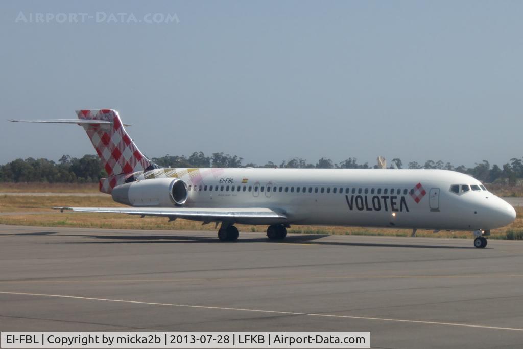 EI-FBL, 2005 Boeing 717-2BL C/N 55183, Taxiing