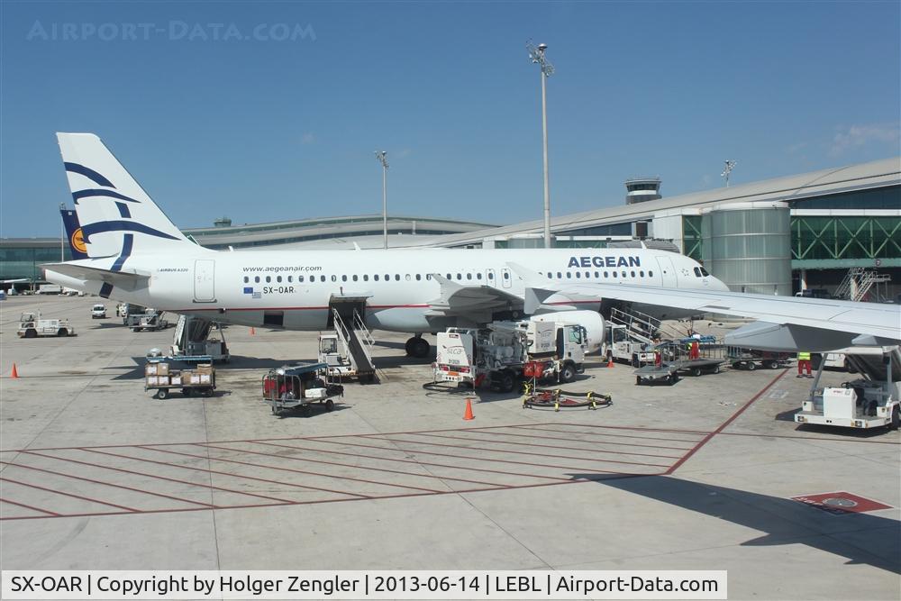 SX-OAR, 2009 Airbus A320-232 C/N 3812, Even greeks like to visit Barcelona....