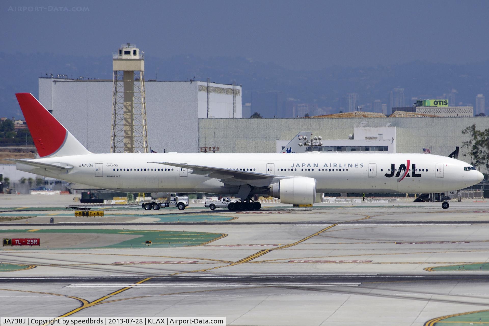 JA738J, 2008 Boeing 777-346/ER C/N 32436, Japan Air Lines 777-300ER