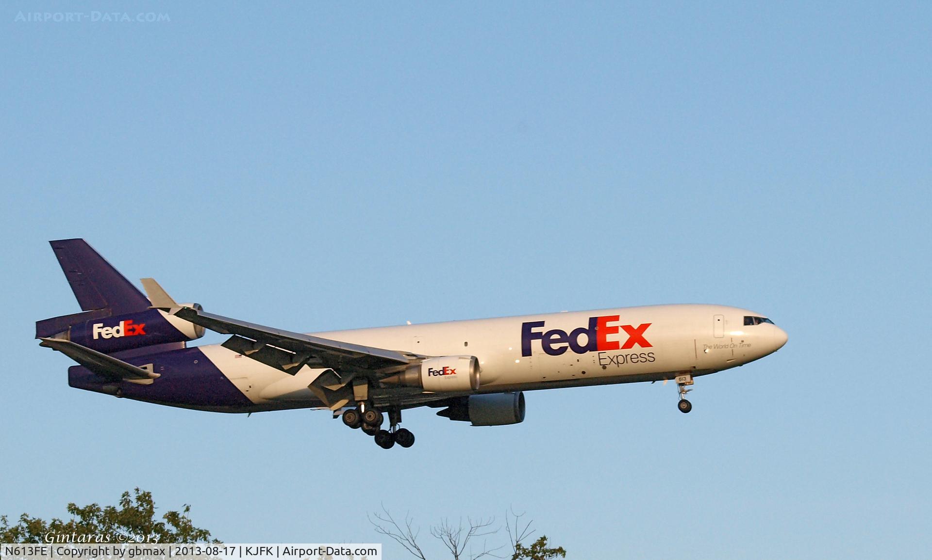N613FE, 1996 McDonnell Douglas MD-11F C/N 48749, -