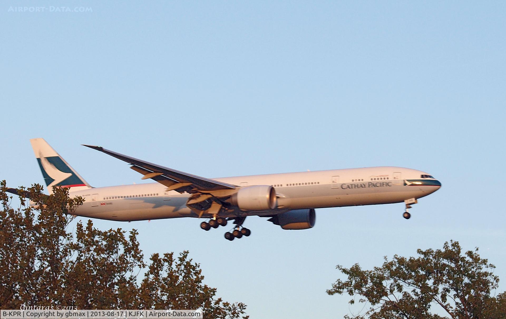 B-KPR, 2010 Boeing 777-367/ER C/N 36163, Seconds before landing on L22, JFK