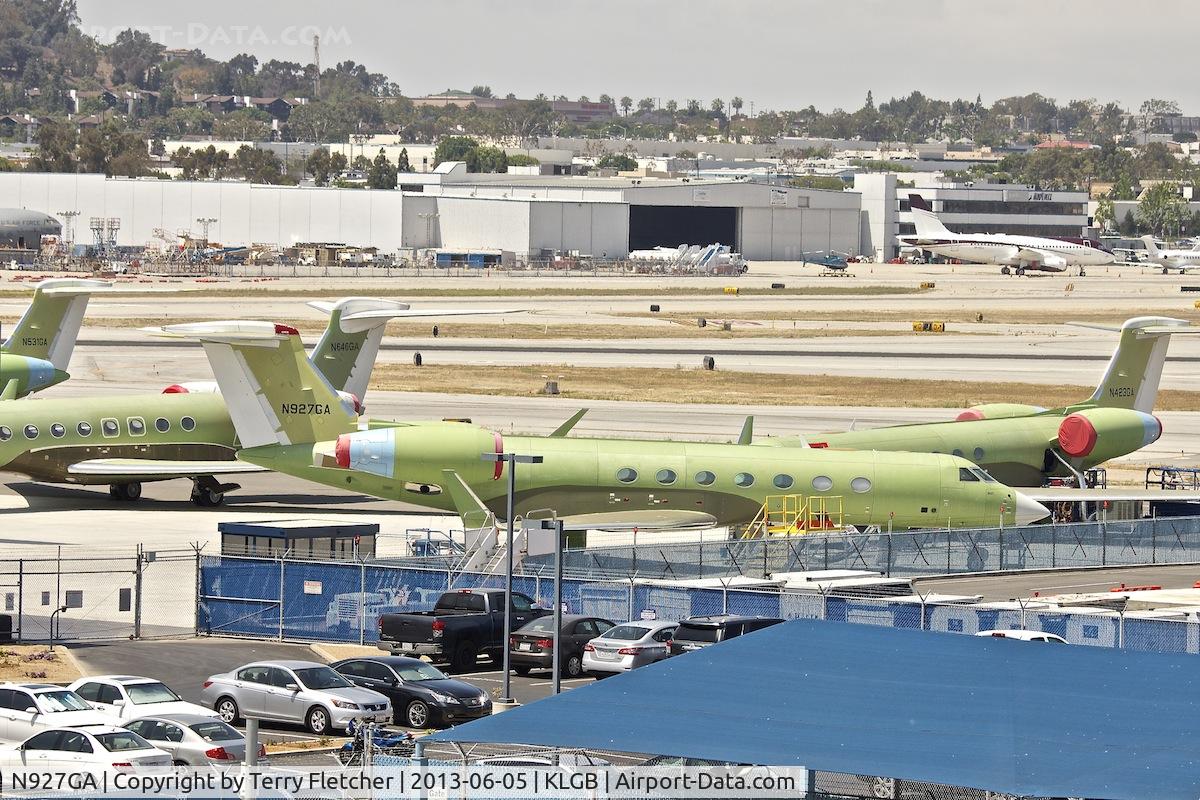 N927GA, 2010 Gulfstream Aerospace GV-SP (G550) C/N 5273, Photographed at Long Beach Airport , California