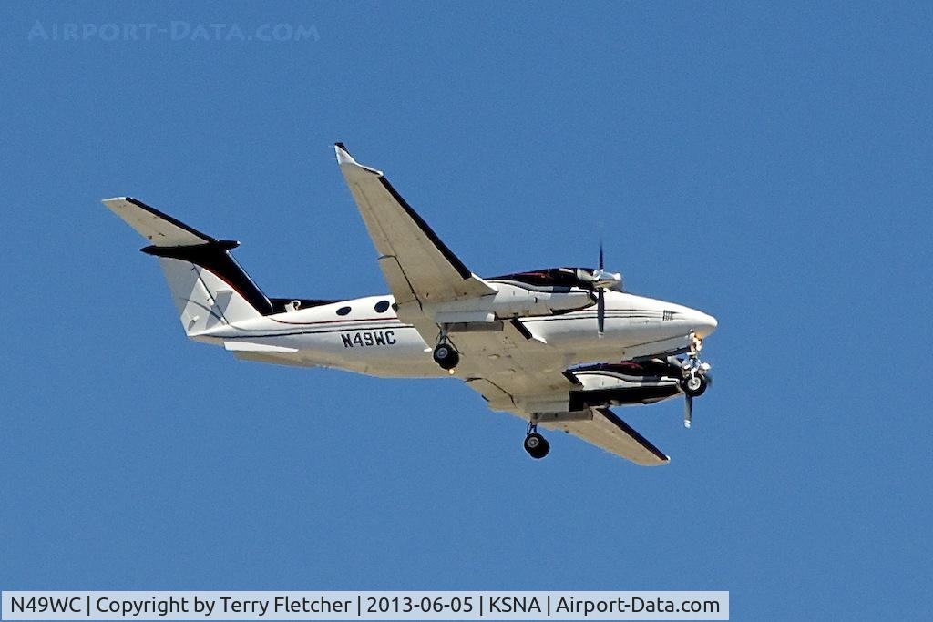 N49WC, 1996 Raytheon Aircraft Company B300 C/N FL-144, On approach to John Wayne , Orange County Airport , Santa Ana , California