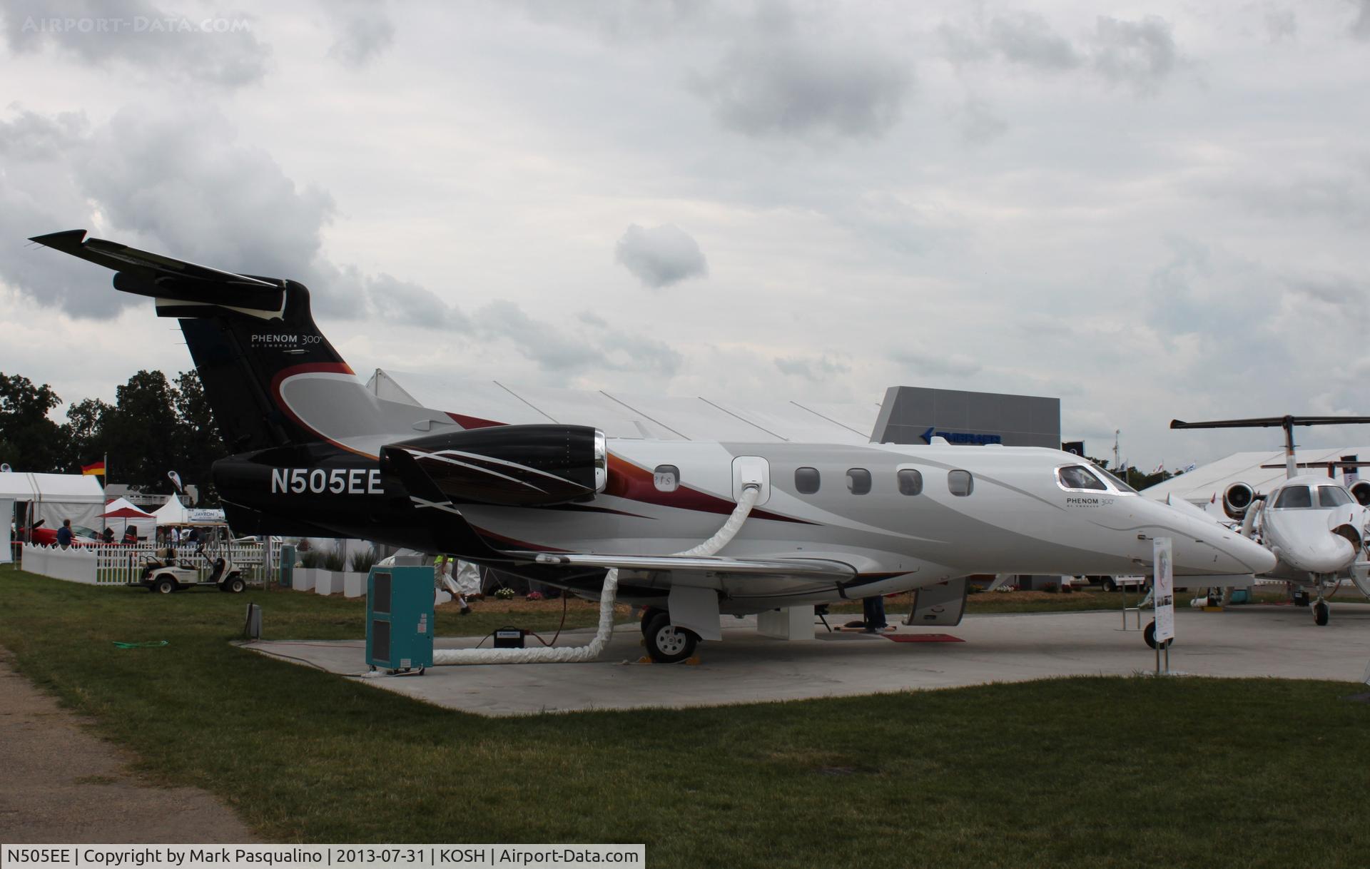N505EE, 2013 Embraer EMB-505 Phenom 300 C/N 50500118, EMB-505