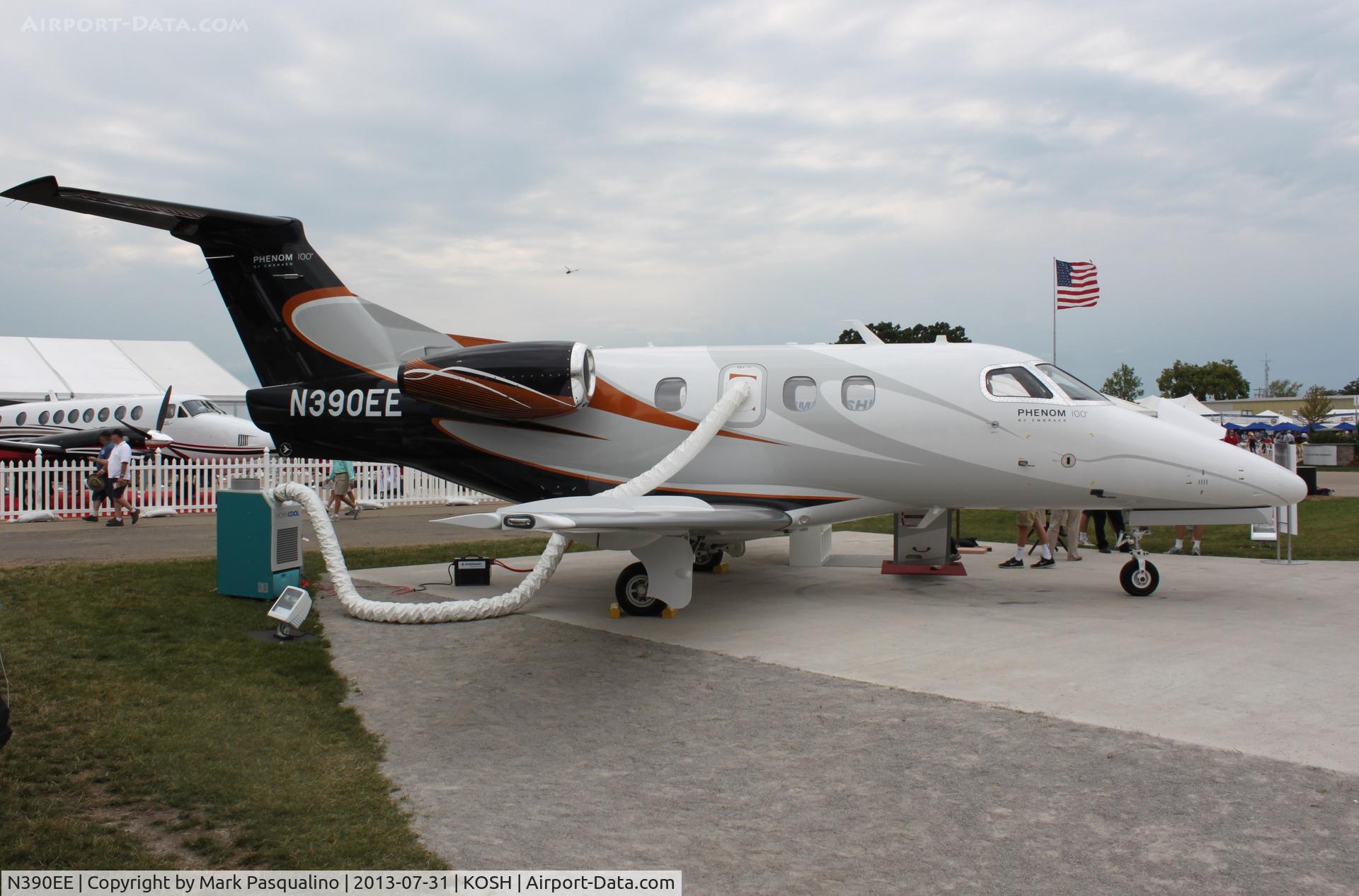 N390EE, 2013 Embraer EMB-500 Phenom 100 C/N 50000310, EMB-500