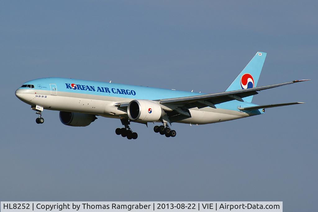 HL8252, 2012 Boeing 777-FB5 C/N 37638, Korean Air Cargo Boeing 777-200