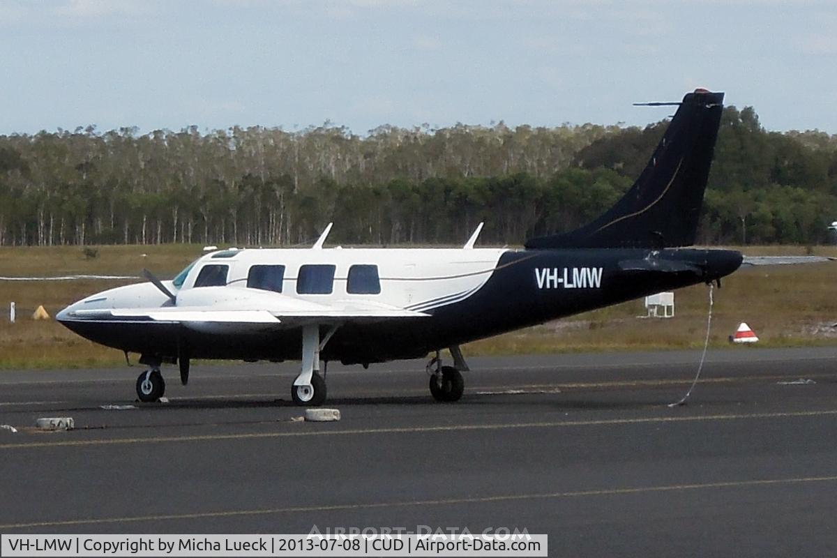 VH-LMW, 1978 Ted Smith Aerostar 600A C/N 60-0506-164, At Caloundra